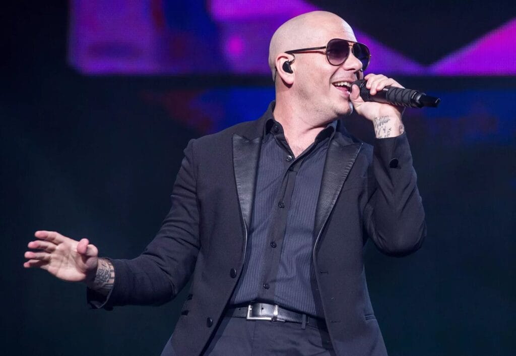pitbull 5903d25c3df78c54567746871087357680
