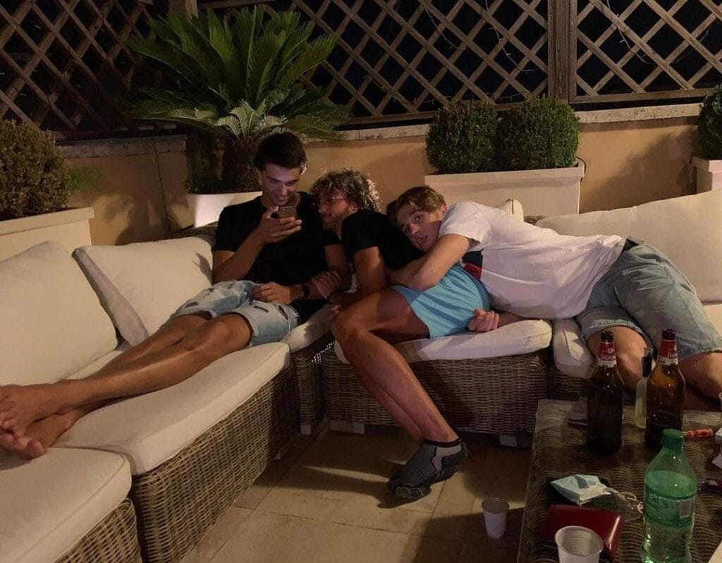 img 20240829 01051576811640