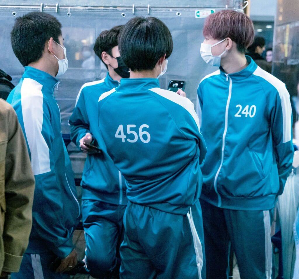 squid game player cosplay2C shibuya halloween 2021 28october 3129 28cropped299086876199021734912