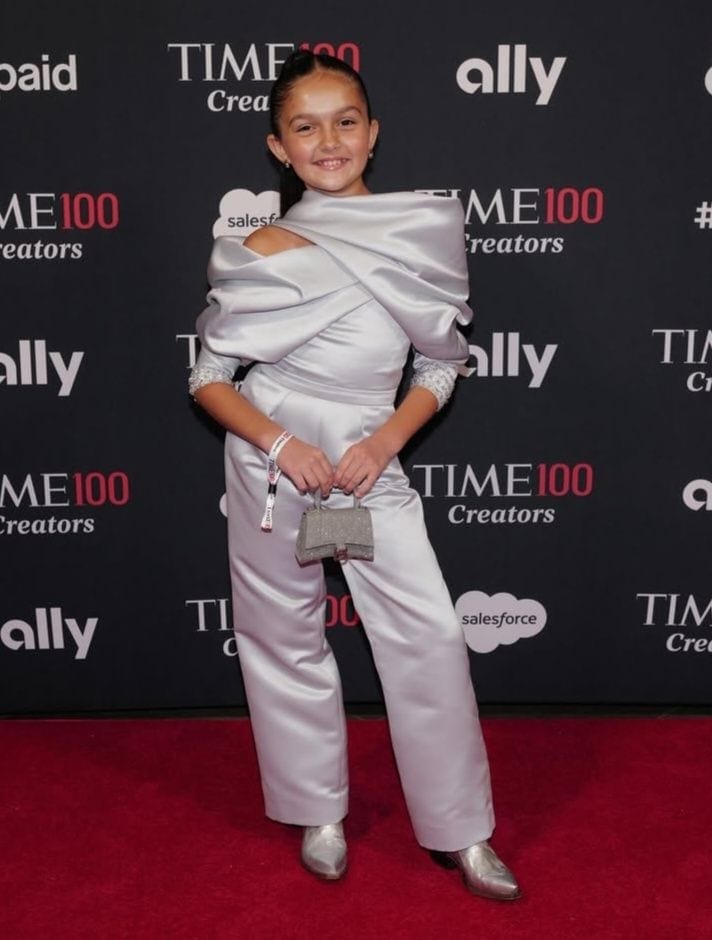 Taylen Biggs: The Inspiring Story of a Young Media Star, Fashion Influencer, and Red Carpet Reporter 1 img 20251225 235311962542593215244965