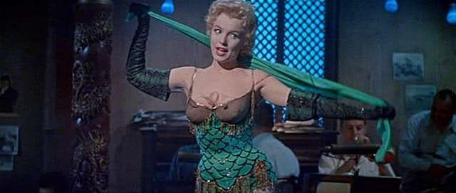 marilyn monroe in bus stop trailer 1 04adbd 6407104443939118363041